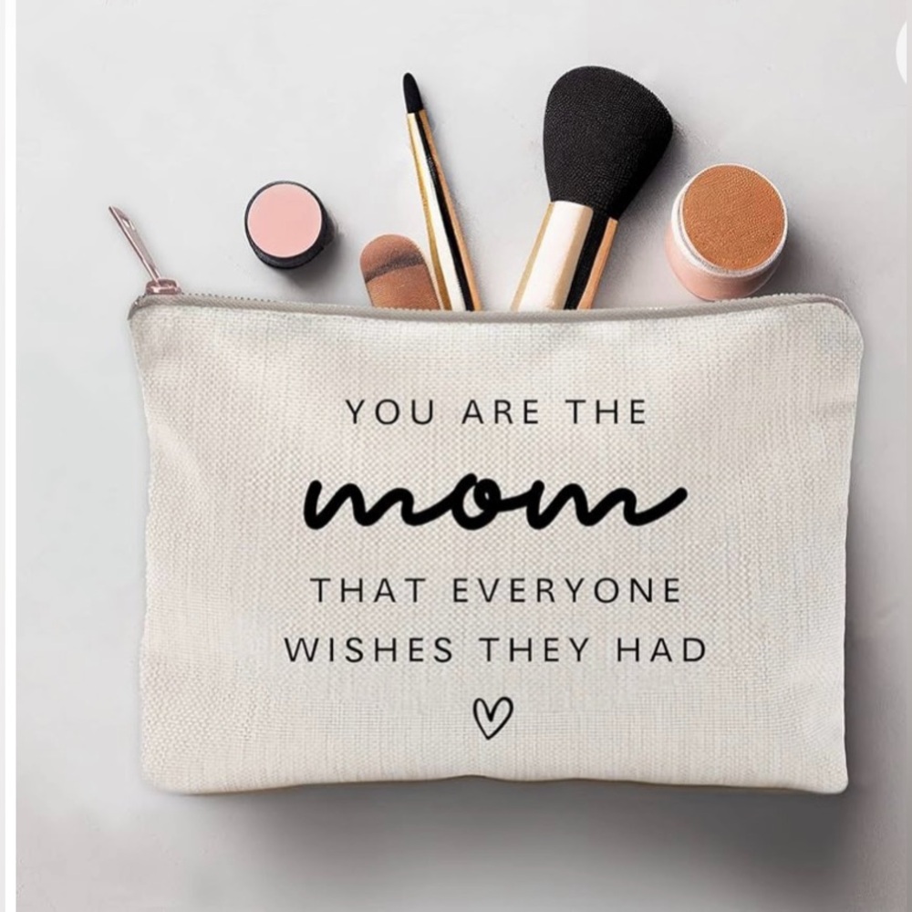 Best Mom Ever Bag, Cosmetic Bag, Makeup Organizer - Picture 3 of 3